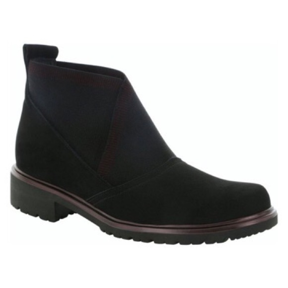 NEW! Black Nubuck Munro Kinston - Size 9 - Picture 1 of 15